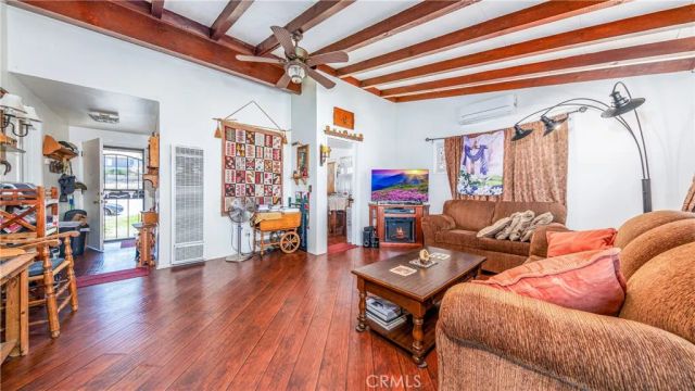 1549 Elizabeth Lake, Palmdale, CA 93551