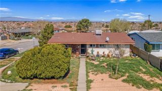 1549 Elizabeth Lake, Palmdale, CA 93551