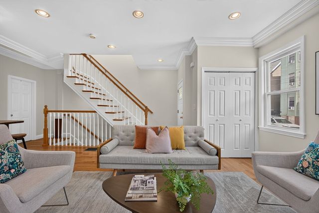 32 Eutaw St, Boston, MA 02128