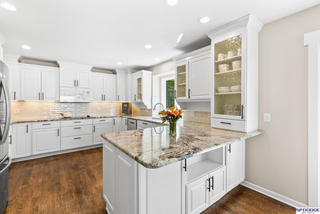 9203 Hickory Street, Omaha, NE 68124