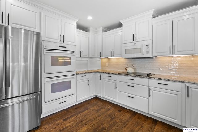 9203 Hickory Street, Omaha, NE 68124