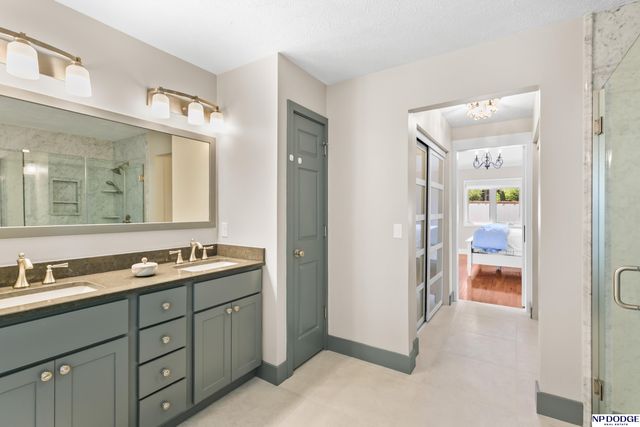 9203 Hickory Street, Omaha, NE 68124