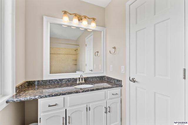 9203 Hickory Street, Omaha, NE 68124