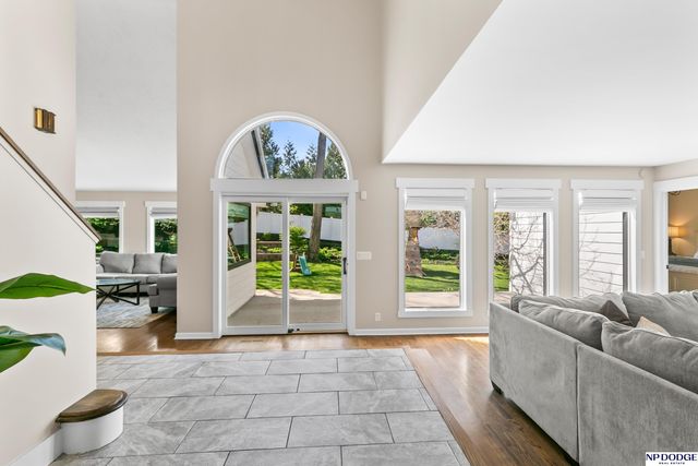 9203 Hickory Street, Omaha, NE 68124