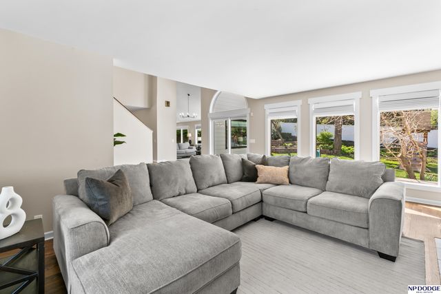 9203 Hickory Street, Omaha, NE 68124