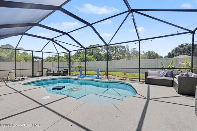 730 Old Country Road SE, Palm Bay, FL 32909