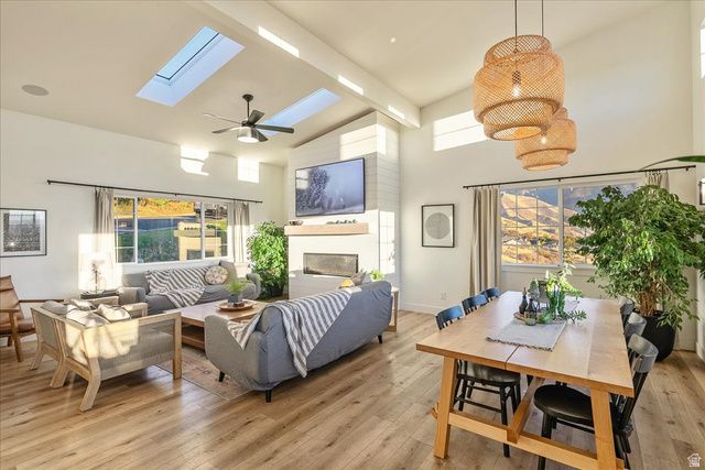 1800 E SPRING OAKS DR, Springville, UT 84663