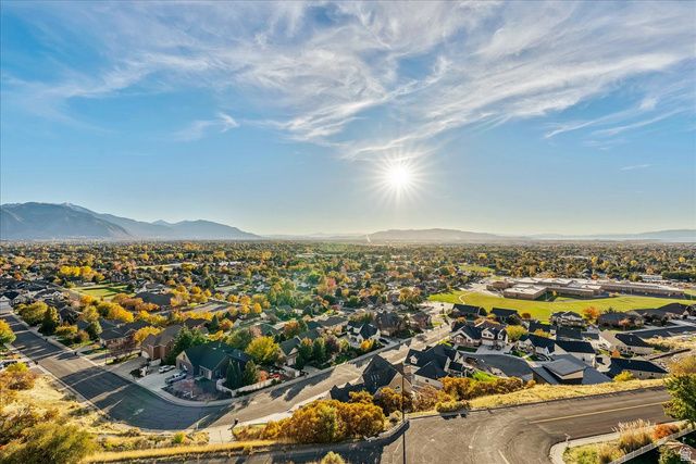 1800 E SPRING OAKS DR, Springville, UT 84663
