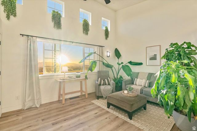 1800 E SPRING OAKS DR, Springville, UT 84663