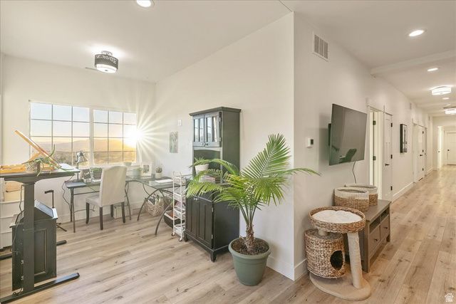 1800 E SPRING OAKS DR, Springville, UT 84663