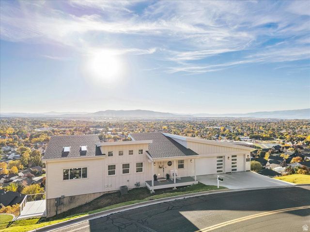 1800 E SPRING OAKS DR, Springville, UT 84663