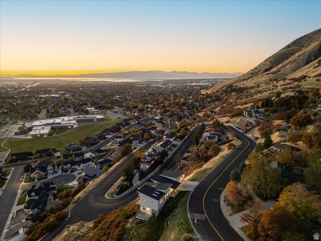 1800 E SPRING OAKS DR, Springville, UT 84663