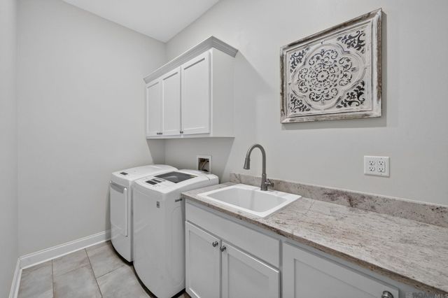 17677 Magnolia Trace Dr, Greenwell Springs, LA 70739
