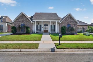 17677 Magnolia Trace Dr, Greenwell Springs, LA 70739