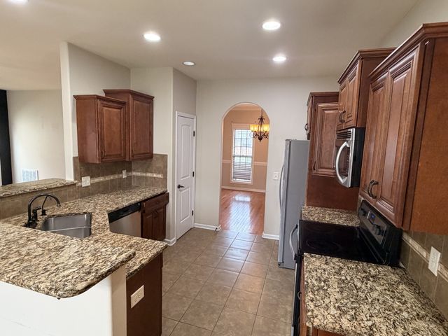 1825 Apache Way, Clarksville, TN 37042