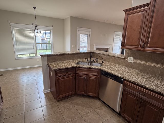 1825 Apache Way, Clarksville, TN 37042