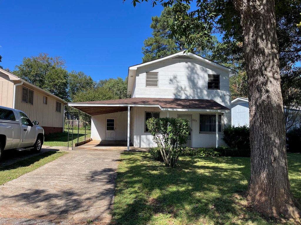 624 Old Whitney Road, Spartanburg, SC 29303