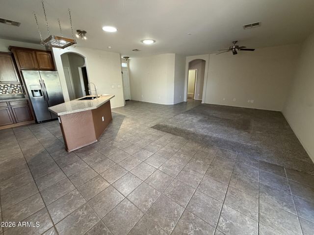 381 S 165TH Drive, Goodyear, AZ 85338