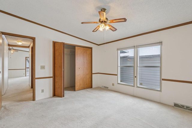 424 Oak Lodge Road, Waterford, WI 53185