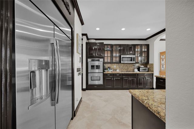 3872 W Hibiscus St, Weston, FL 33332