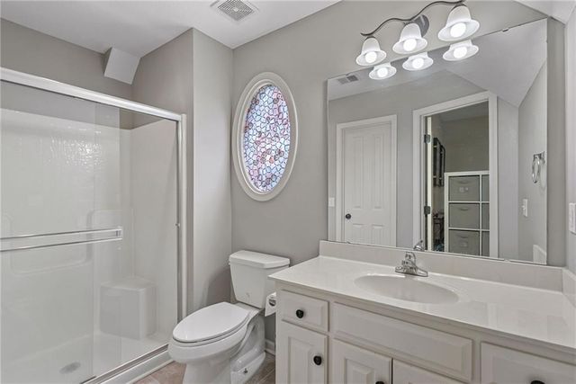 5307 W 165th Terrace, Overland Park, KS 66085