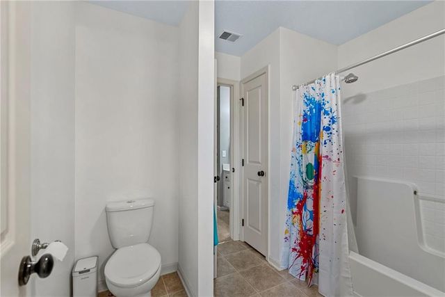 5307 W 165th Terrace, Overland Park, KS 66085