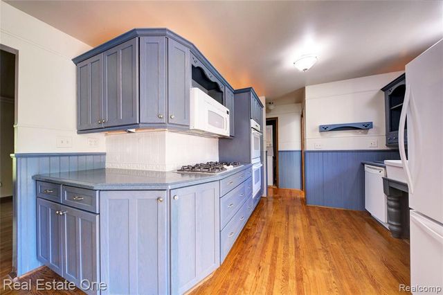 3125 W Commerce Road, Milford, MI 48380