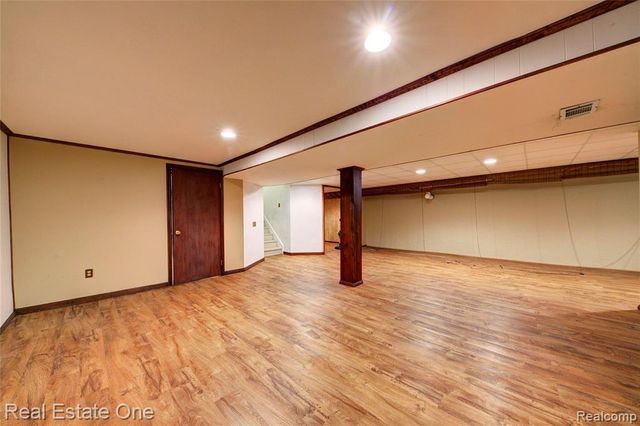 3125 W Commerce Road, Milford, MI 48380