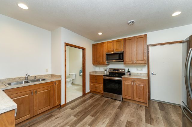 6005 Salem Road SW, Rochester, MN 55902