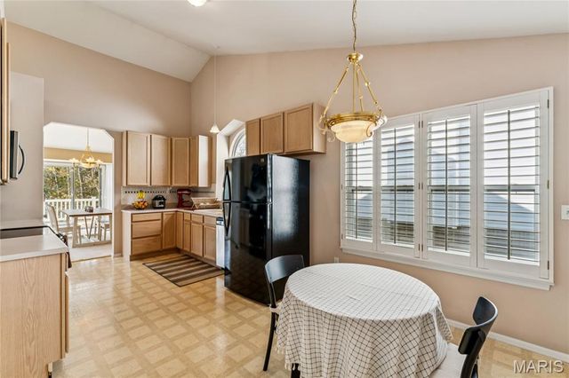 17355 Hilltop Ridge Drive, Eureka, MO 63025