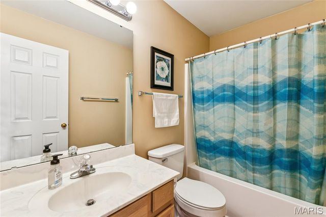 17355 Hilltop Ridge Drive, Eureka, MO 63025