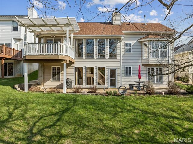 17355 Hilltop Ridge Drive, Eureka, MO 63025