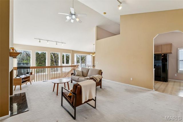 17355 Hilltop Ridge Drive, Eureka, MO 63025