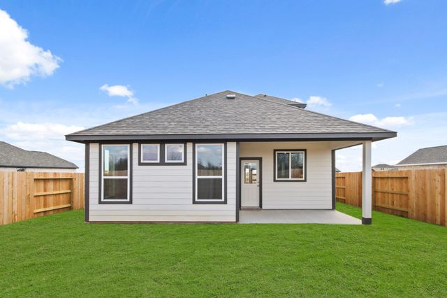 520 Long Branch Drive, Dayton, TX 77535