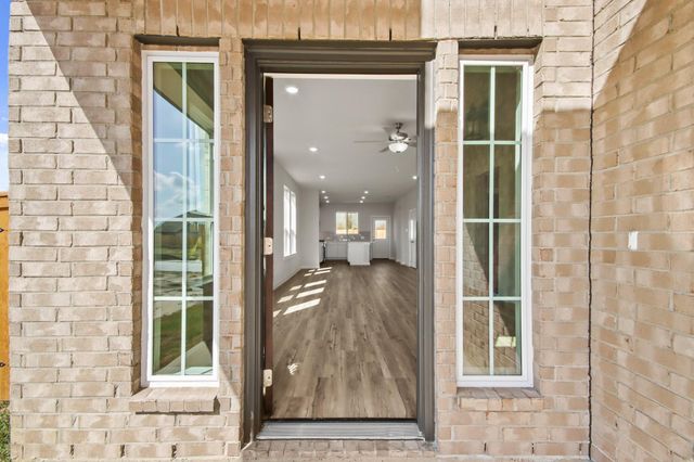 520 Long Branch Drive, Dayton, TX 77535