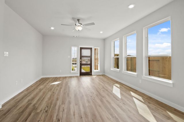 520 Long Branch Drive, Dayton, TX 77535