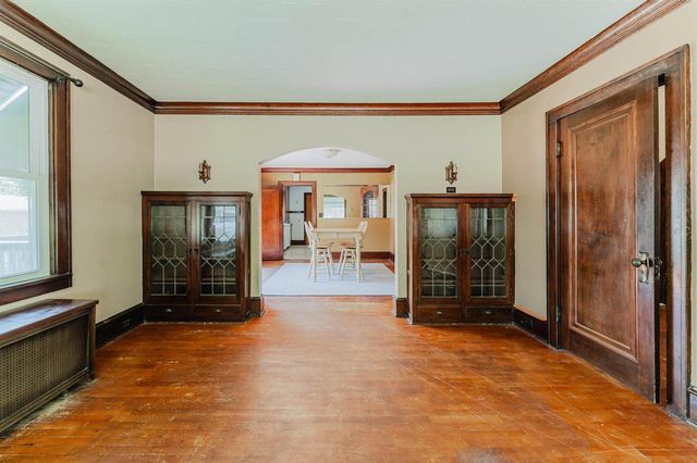 841 MT VERNON STREET, Oshkosh, WI 54901