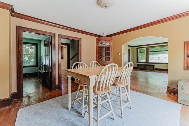 841 MT VERNON STREET, Oshkosh, WI 54901