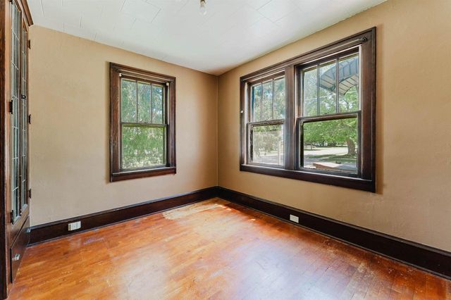 841 MT VERNON STREET, Oshkosh, WI 54901