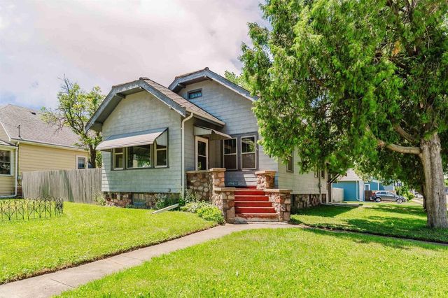 841 MT VERNON STREET, Oshkosh, WI 54901