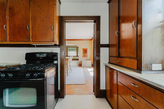 841 MT VERNON STREET, Oshkosh, WI 54901