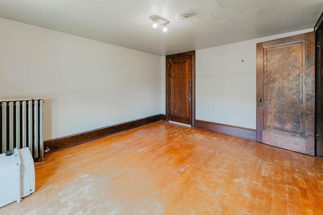 841 MT VERNON STREET, Oshkosh, WI 54901