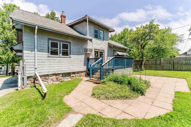 841 MT VERNON STREET, Oshkosh, WI 54901