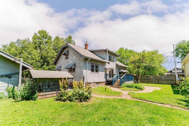 841 MT VERNON STREET, Oshkosh, WI 54901