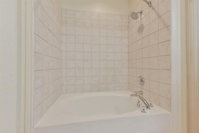 10909 Redbird, Conroe, TX 77385