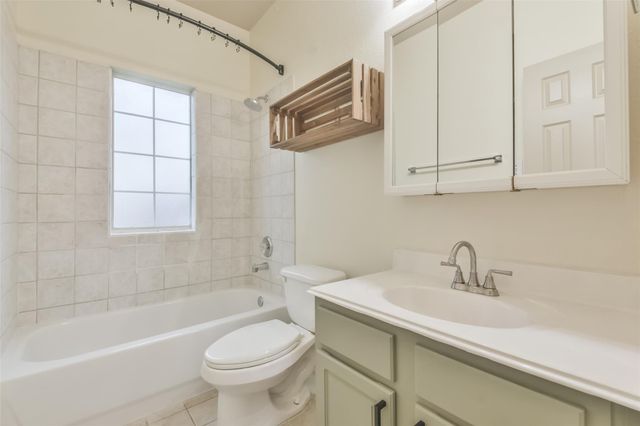 10909 Redbird, Conroe, TX 77385