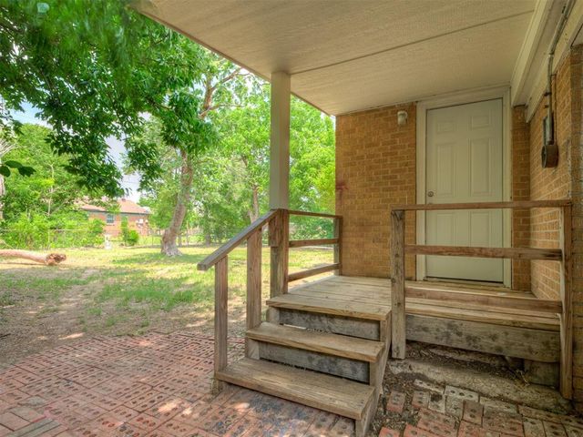 2145 Brighton Avenue, Oklahoma City, OK 73120