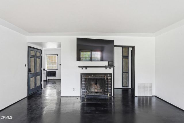 525 E Maple Street 2, Glendale, CA 91205
