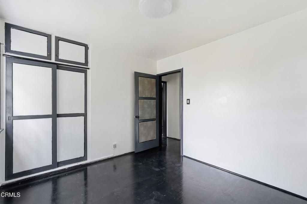 Image 17 of property listing at 525 E Maple Street 2, Glendale, CA 91205