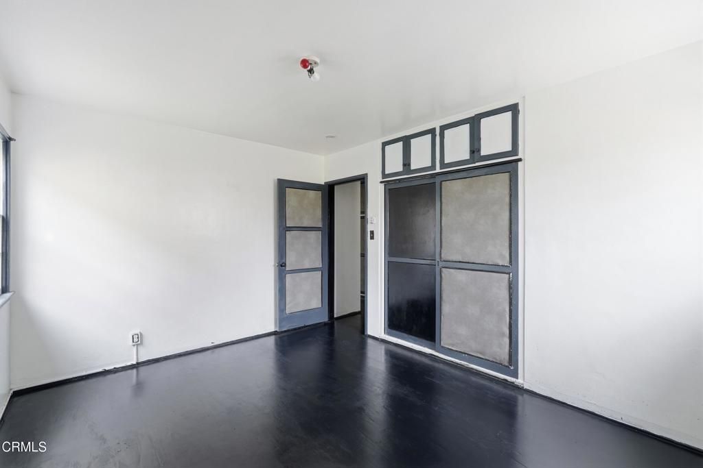 Image 19 of property listing at 525 E Maple Street 2, Glendale, CA 91205